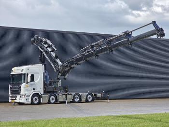 R590 - 8x2 WIDE SPREAD / HMF 95 tm - JIB - LIER / NIEUW!